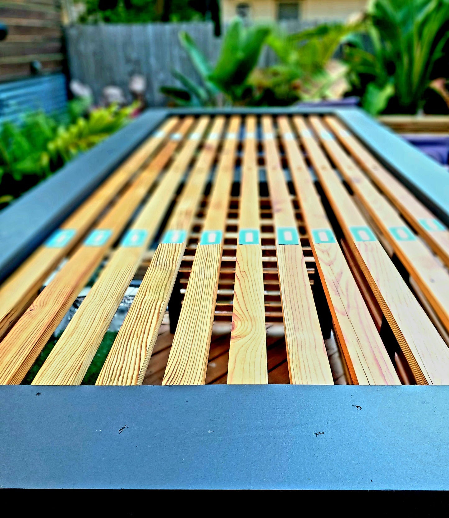 Modern Outdoor Screen